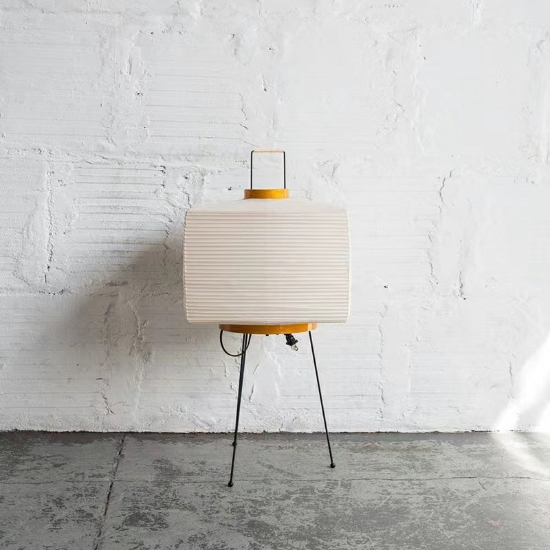 Lampe verticale dans le salon et la salle d'étude