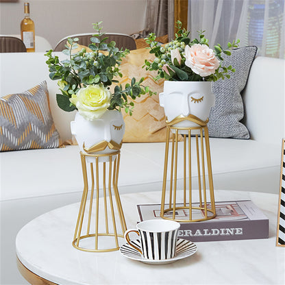 Creative vase living room flower arrangement